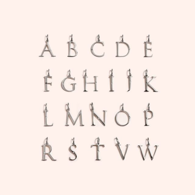 立體字母墜飾 