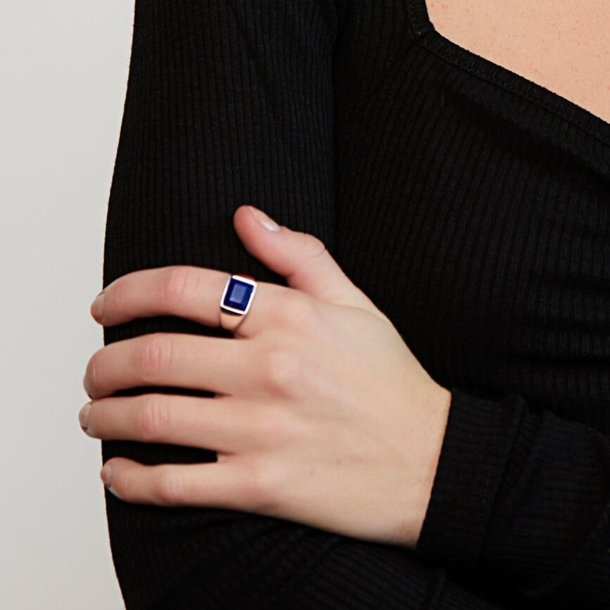 Lapis lazuli signet ring