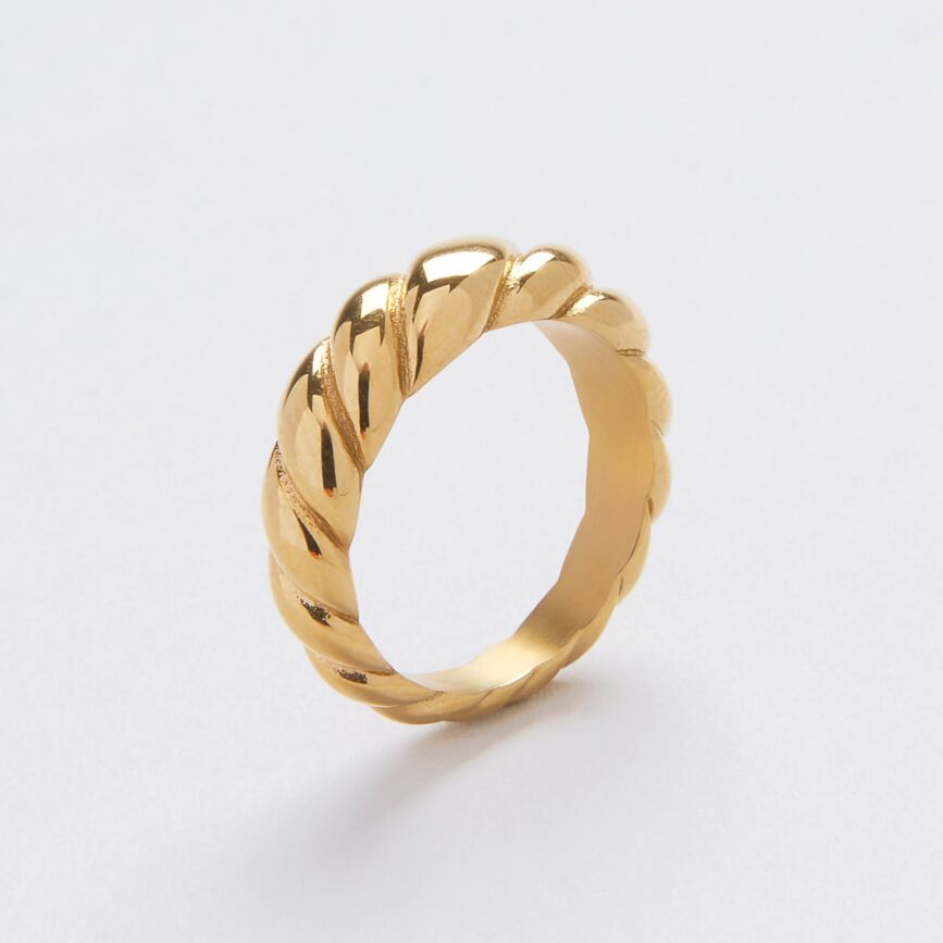 Donna dome ring