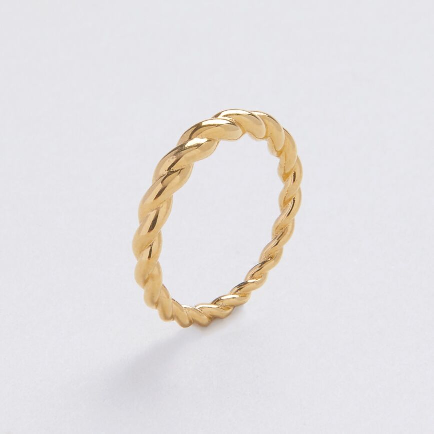 Donna asymmetric ring