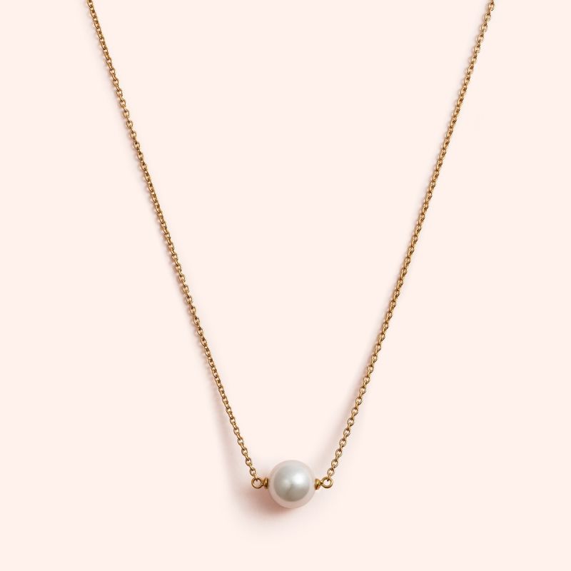 Luna Pearl Center Necklace