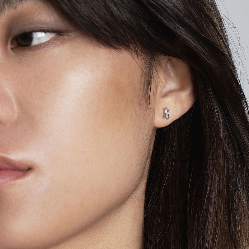 Icon studs